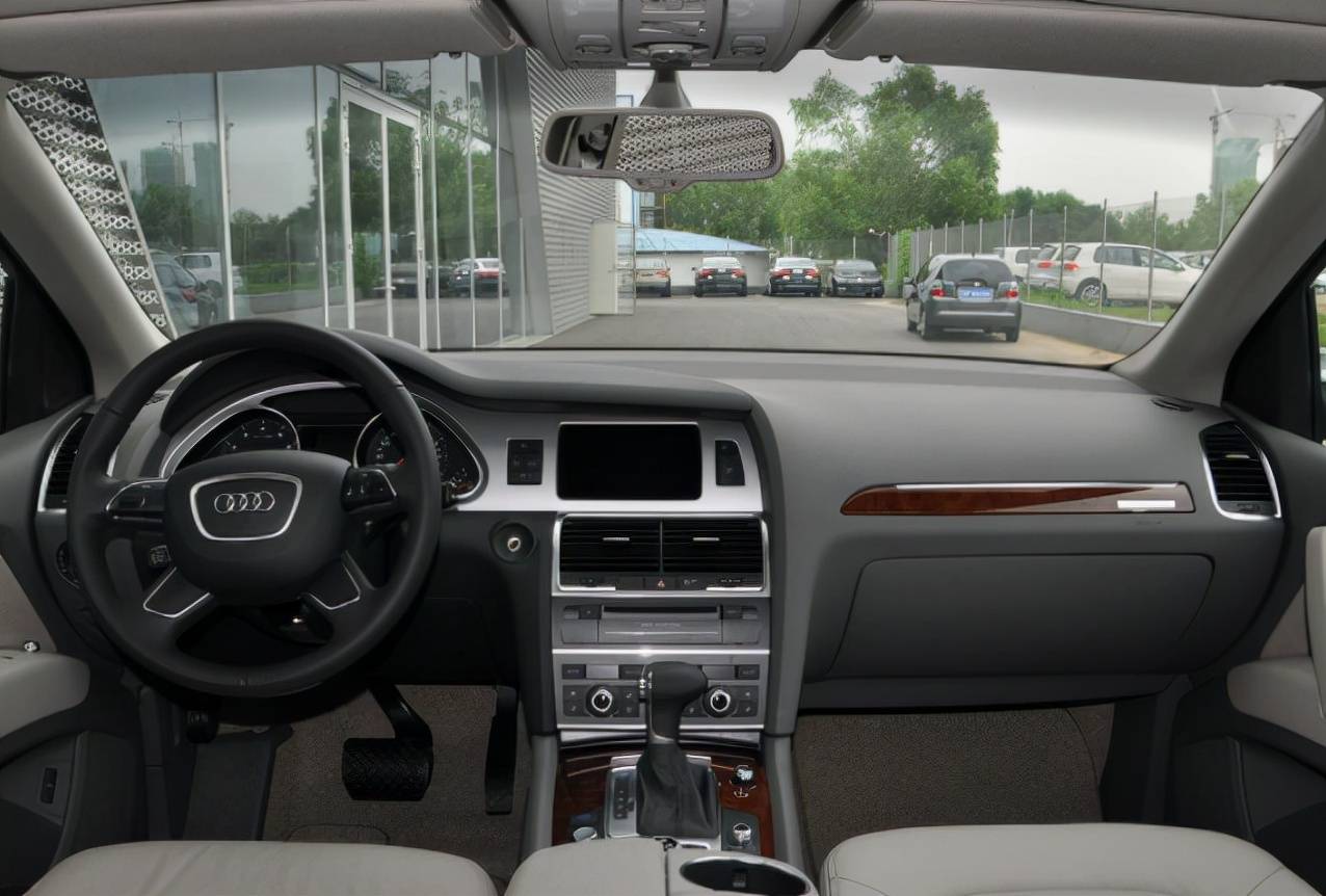 汽车中控台摆件违章吗最好选择这几样摆件