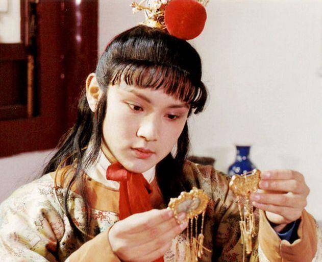 角色|同样受角色折磨，把陈晓旭和欧阳奋强放在一起看，差别太大了