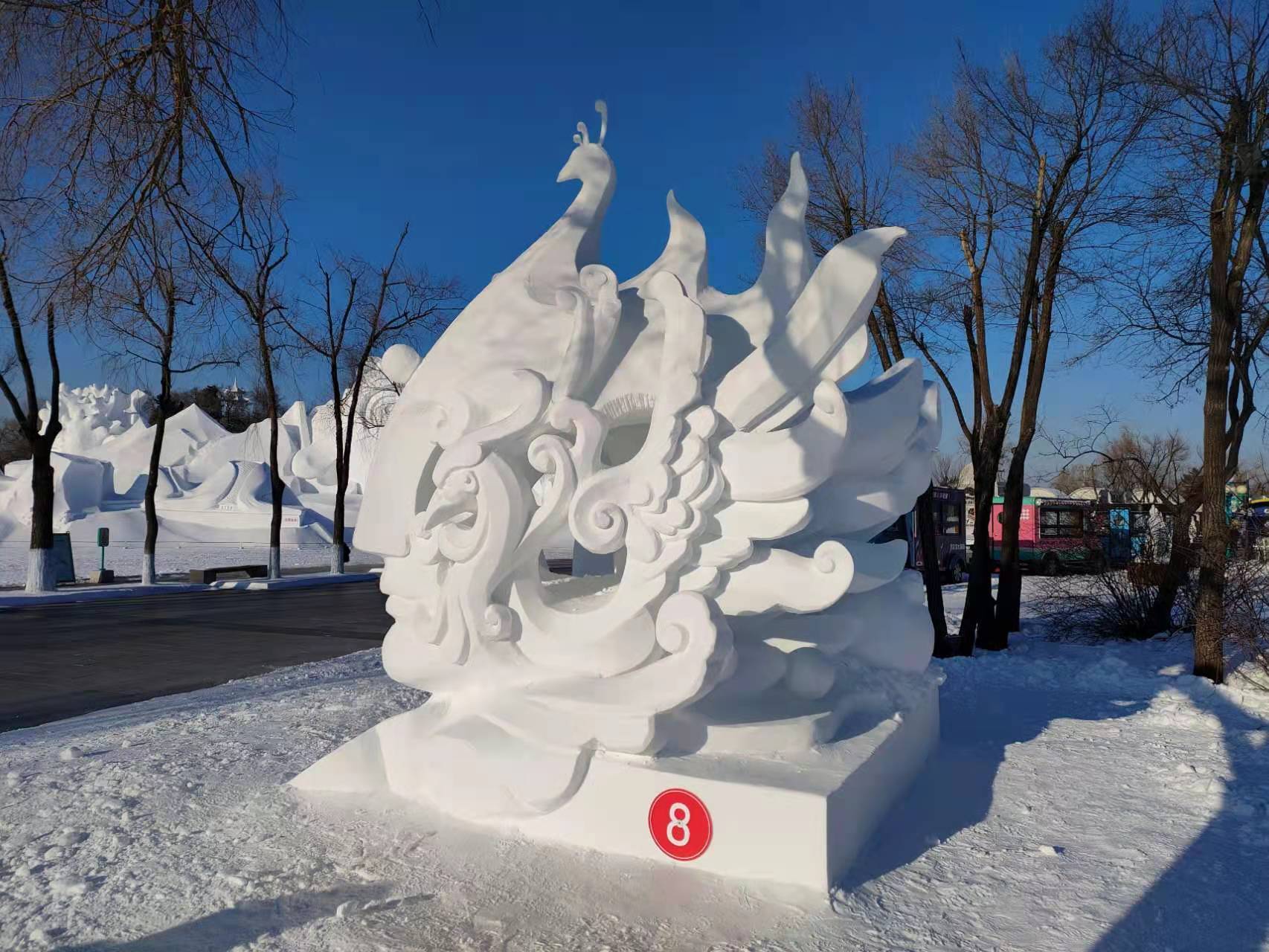 第二十八届全国雪雕比赛在太阳岛落幕达斡尔族联队作品鸿雁摘冠