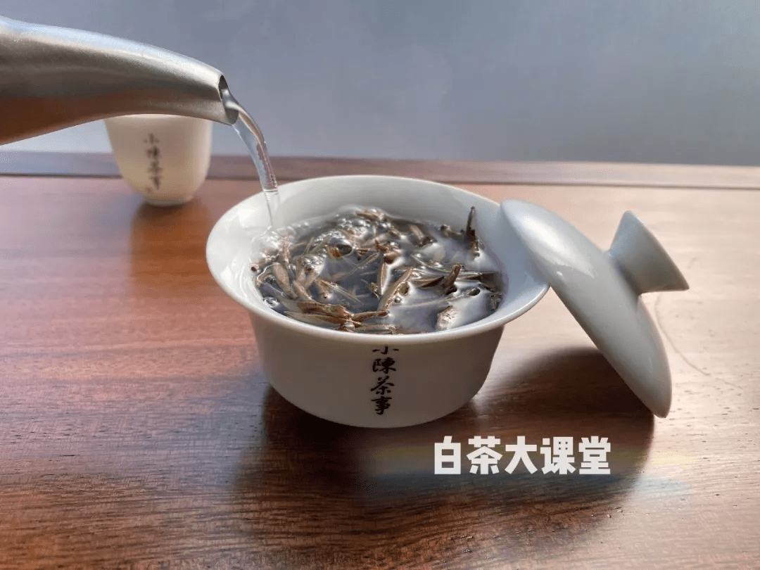 来信|茶友来信：我在寿眉散茶中闻到了类似枣香的气息，正常吗？