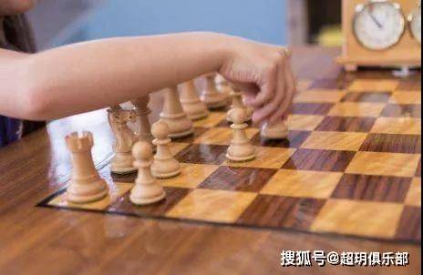 小孩和大人下象棋视频 95a9683b11fd474eb48af3db6dd3e433.jpeg