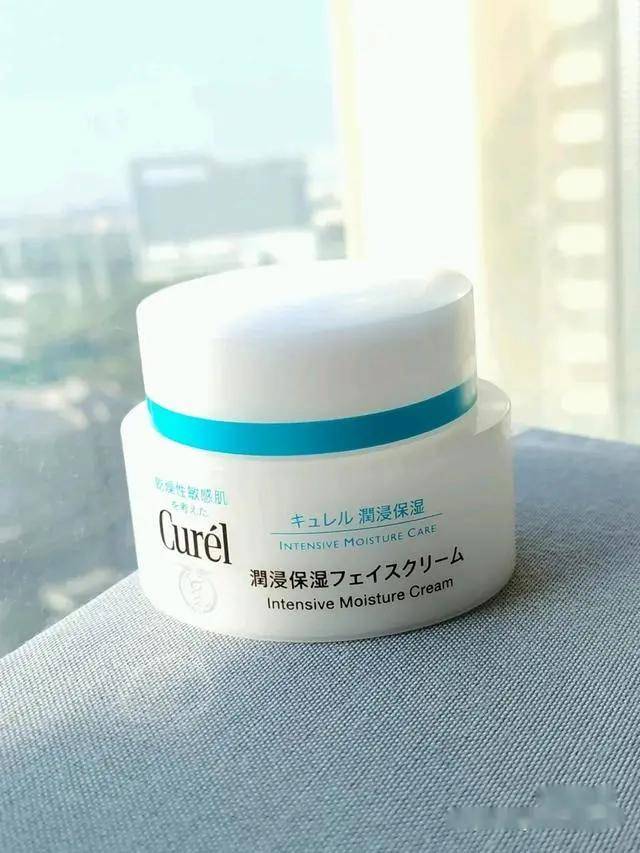 功效秋冬季节不同肤质面霜怎么选？