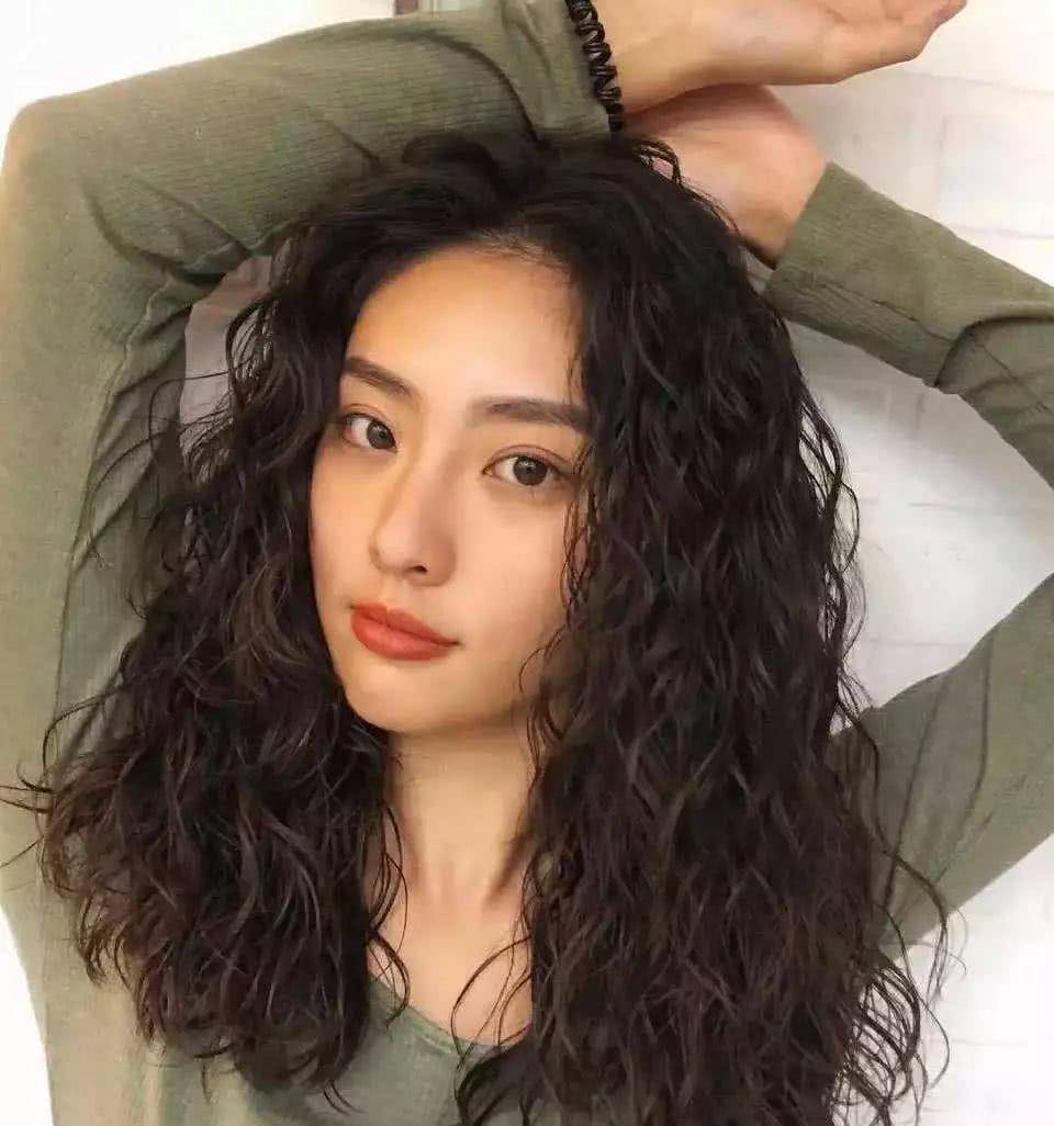 发型女人不到160尽量少留这4种发型，显矮还拖累气质，特别是第2种