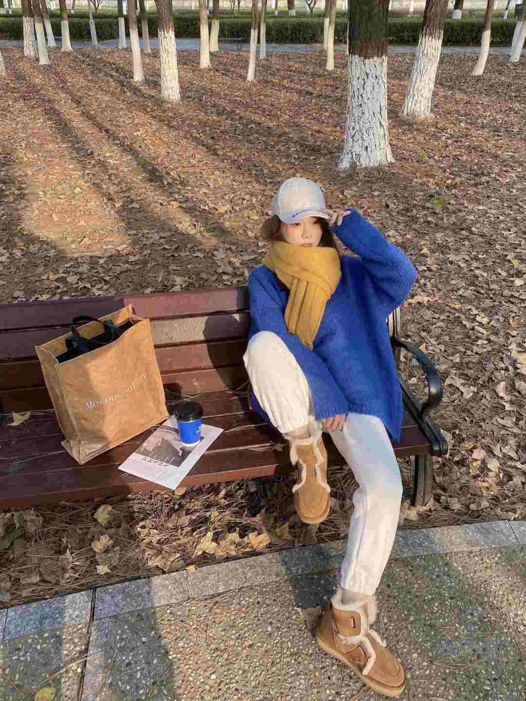 大衣 冬天不要总穿黑裤子了，这些白色长裤清爽减龄又百搭，谁穿谁美