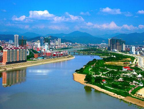 湖北指南- 原创 福建泉州与云南昆明的2021年前三季度GDP谁更强？