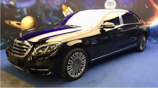 迈巴赫s 400 4matic也不知道是不是董事长黄伟汕太