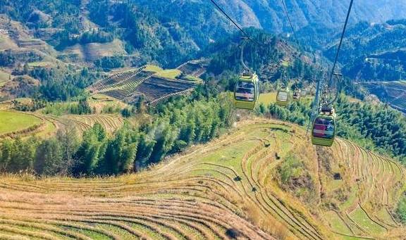 广西第一奇观—龙脊梯田，被誉为中国最美梯田之一，景色如诗如画