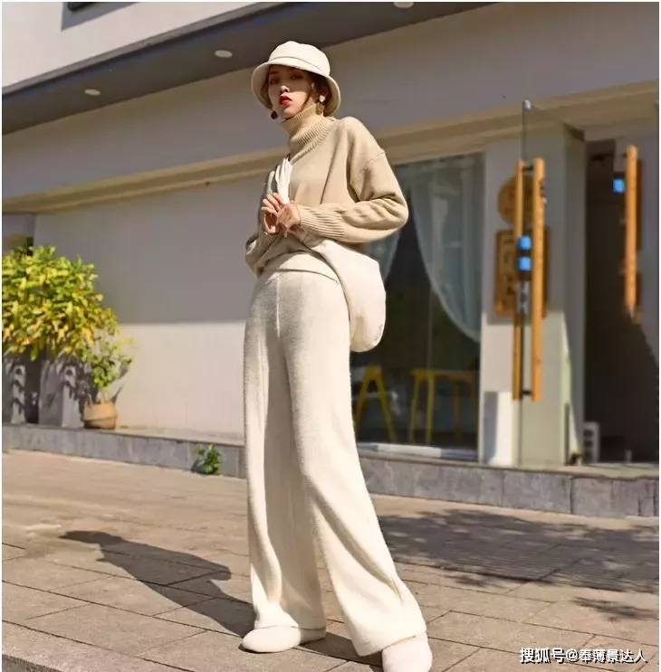 灯芯绒 秋冬季节的裤子怎么选？从裤型选择到穿搭示范，看完我就会穿啦