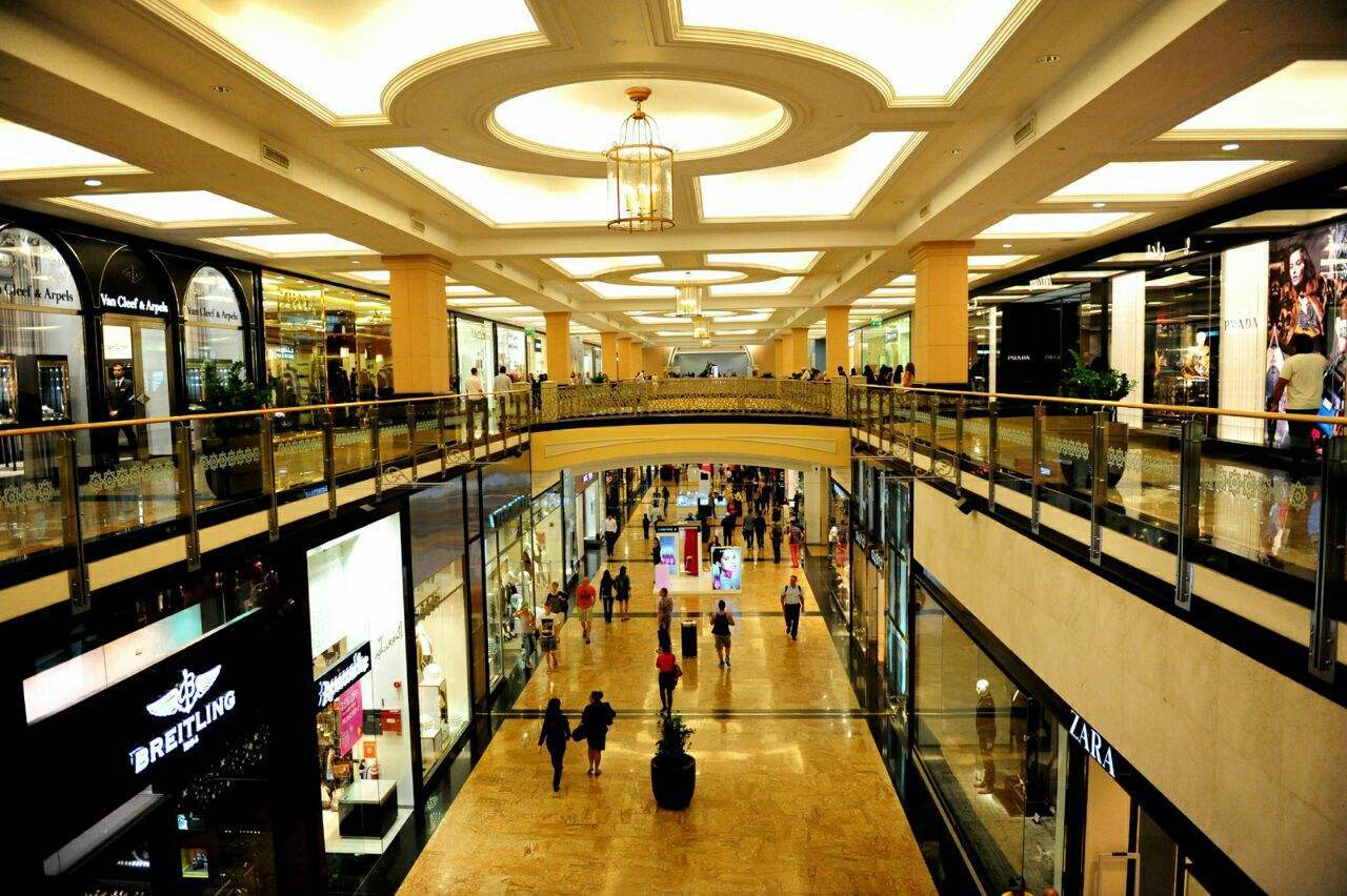 百货商场谋转型，“购物中心化”成趋势