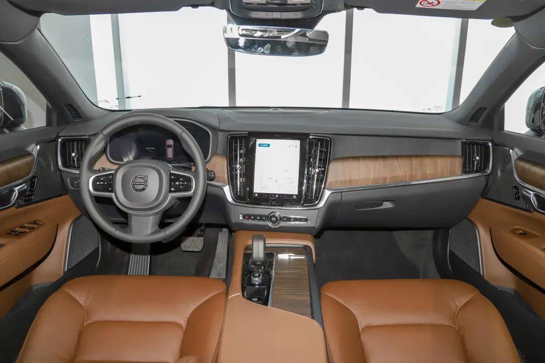 试驾沃尔沃v90,内饰豪华,操控性强_搜狐汽车_搜狐网