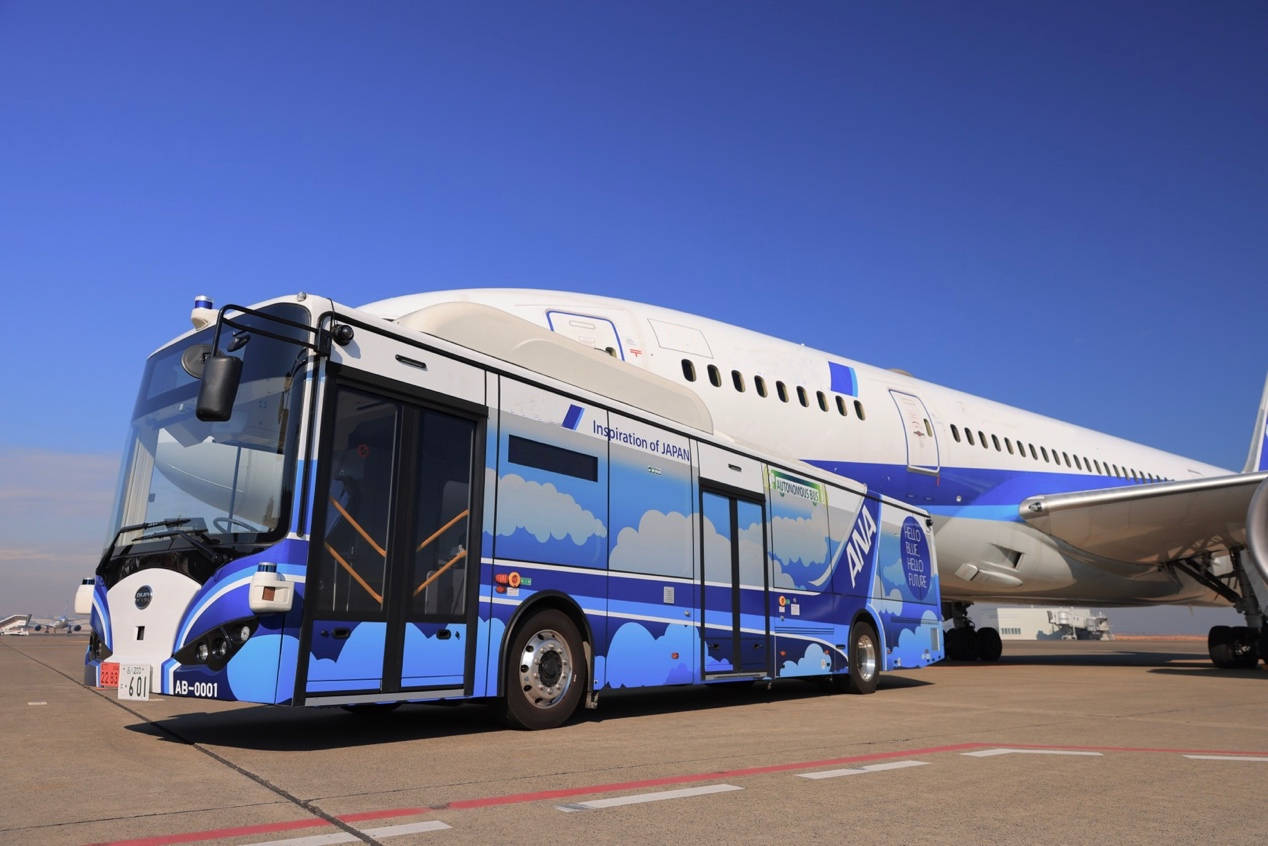 原创机场摆渡车有啥黑科技空闲廊桥不用为什么非要用摆渡车