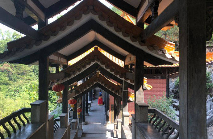 鍾靈毓秀百鳥歸巢鶴山市大雁山海會寺