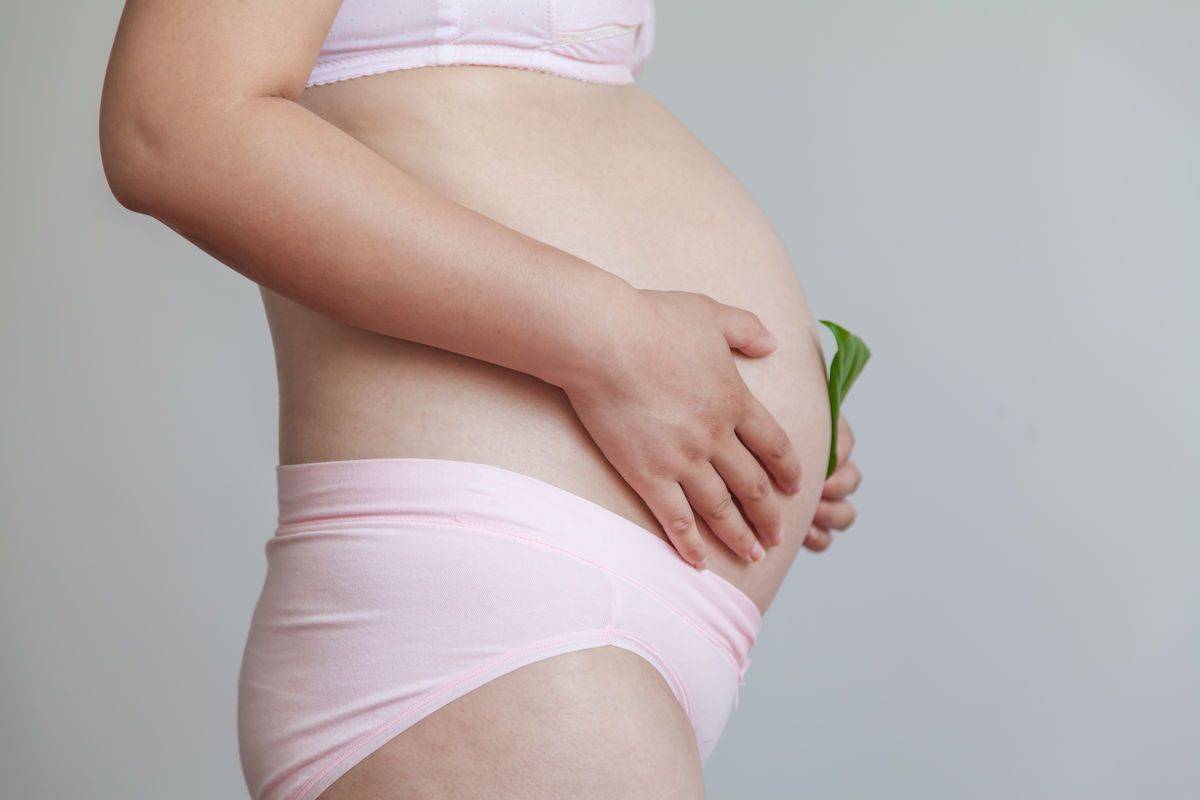 特征|刚分娩出来的新生儿，若是有三个特征，说明整个孕期发育表现良好