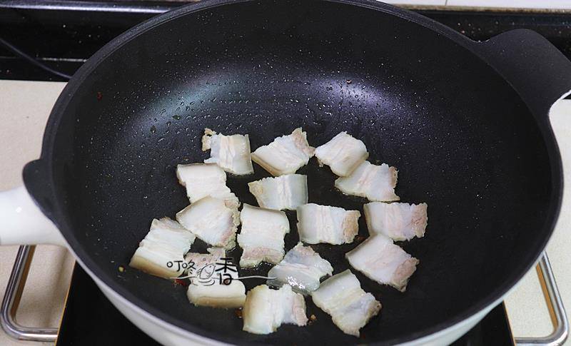 食欲|清明前后多吃這菜，加肉炒一炒，清香爽脆，常吃美白護膚抗衰老