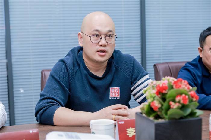 基于此,奥铃轻卡总裁李杰表示:北汽森防在森林消防领域已深耕30余年