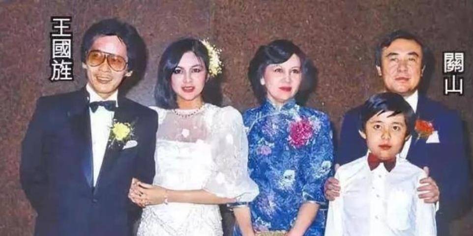 吴尊女儿正面照曝光父女俩亲似“兄妹”！吴尊生活照