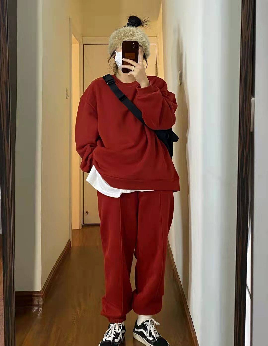 卫衣 实用卫衣穿搭干货分享！百变造型等你解锁，日常舒适还很新潮