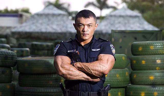 中国士兵的肌肉图片