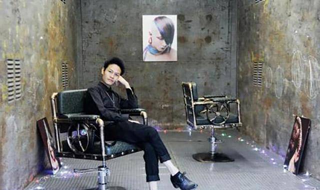 杭天琪简历2015年她又为该校捐款配备了电脑