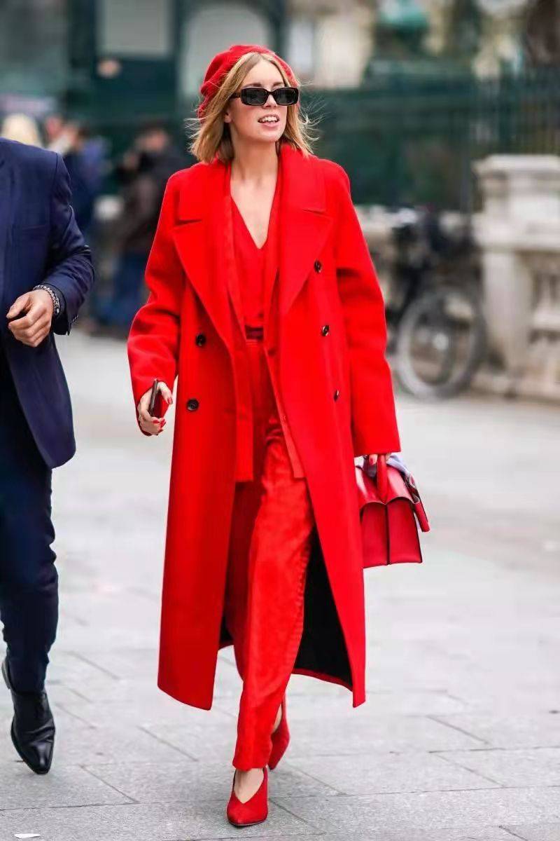 黑色 这才是新年穿搭的正确打开方式，喜庆洋气又时髦，瞬间成为焦点