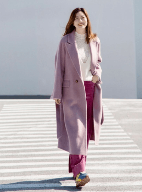 显得 穿来穿去，还是“大衣”时髦耐看，保暖舒适又高级，适合成熟女性