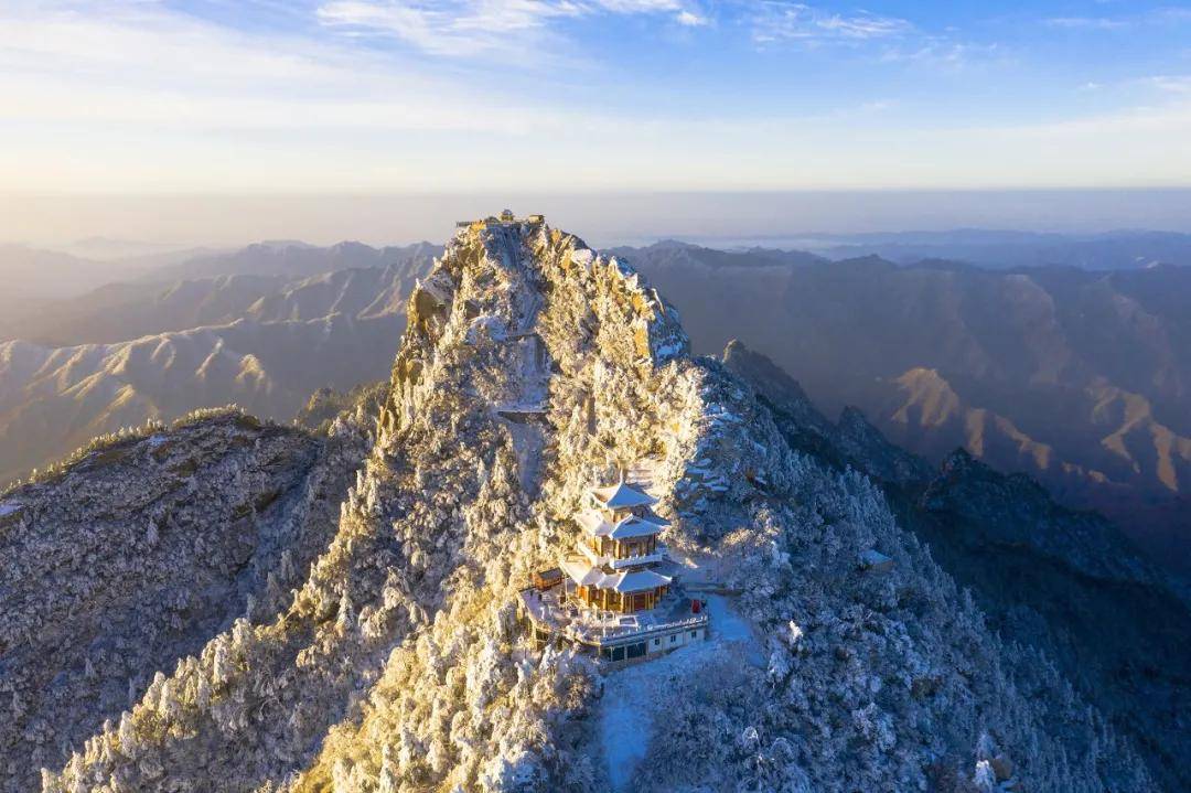 春节首选出游地不出河南逛耍10的冰雪王国感受极致冬日美景