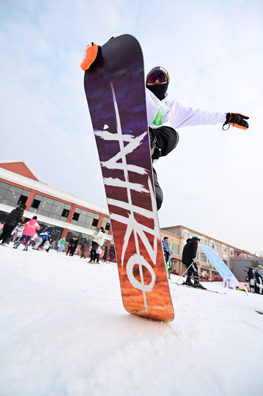 雪场|滨城融媒记者“李指导” 的滑雪“葵花宝典”和精彩体验看这里……