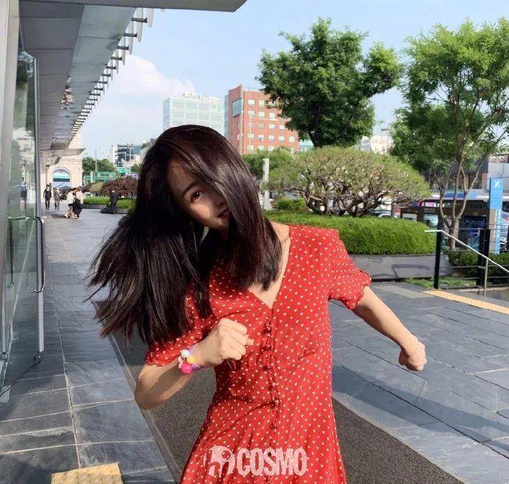 兰迪时髦办 20岁想拥有赵露思的发量，还想拥有李兰迪的圆脸