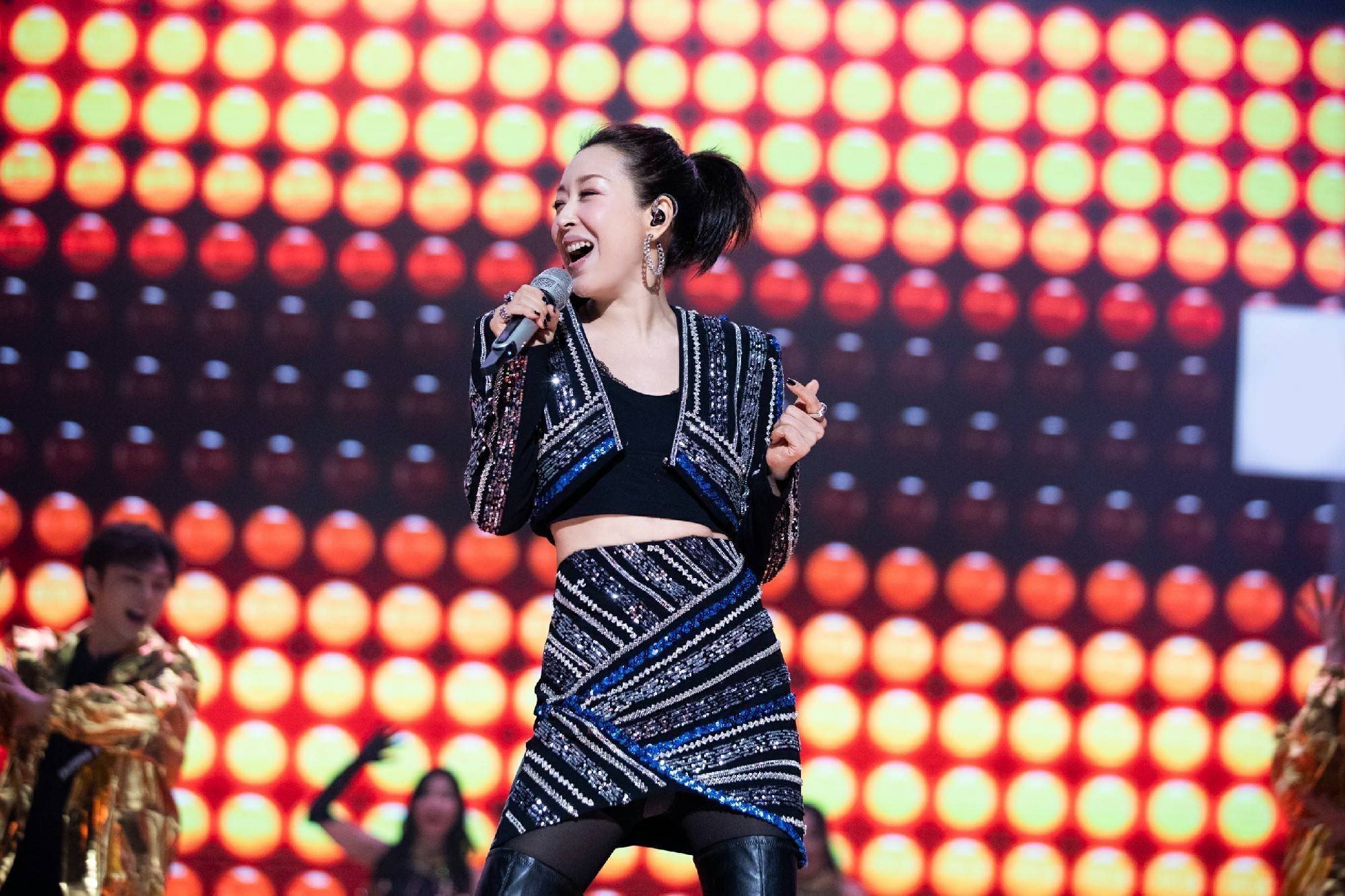 歌手孙悦登陆湖南卫视春晚 经典重现送《最美的祝福》_音乐_舞台_蒋一