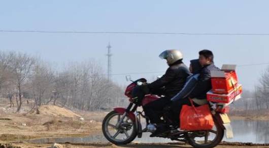 类人|过年走亲戚注意！这3类人不要去别人家串门，免得给自己找不痛快