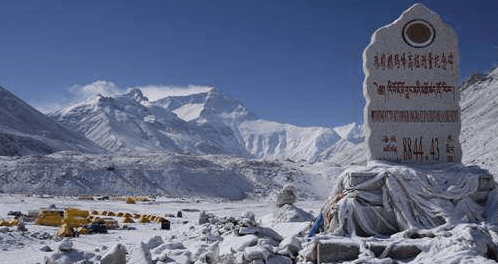 珠峰一半在中国，一半在尼泊尔，为什么全球人都认定属于中国？