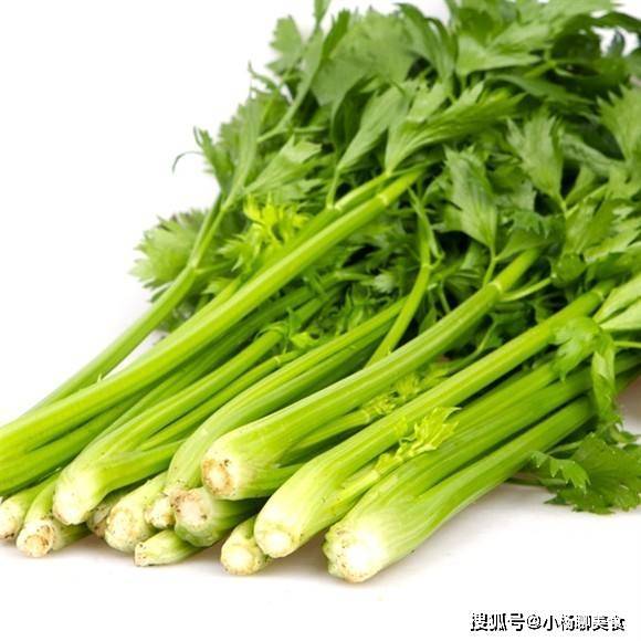 芹菜怎么腌制的 e7496fb4732447bdad36d45d10621977.jpeg