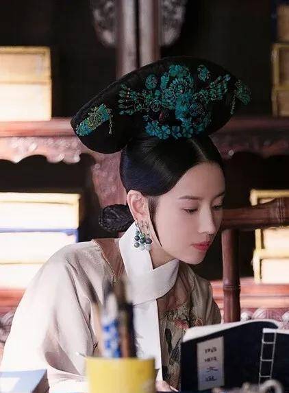 综上说述:沙济富察氏米思翰的后人进宫以后,清一