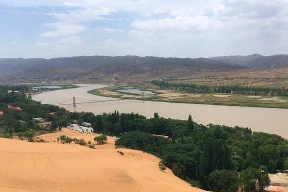 王维赞美过的地方，不仅能感受大漠辽阔，还能欣赏黄河壮美风光