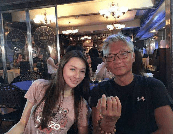 唐鉴军老婆香奈儿已经形成了一个形象