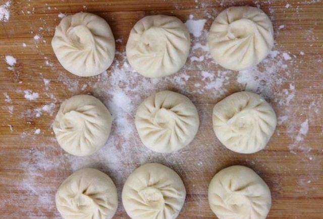 蒸包子用什么面粉最快发面 1ee32d86fe7f409b8e221462ed520791.jpeg
