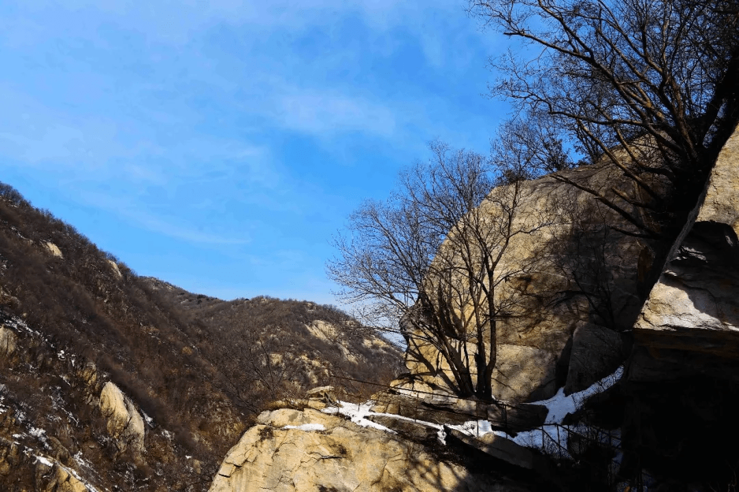 泌阳最闪眼的冰瀑!美艳!惊艳_九龙_白云山_石河