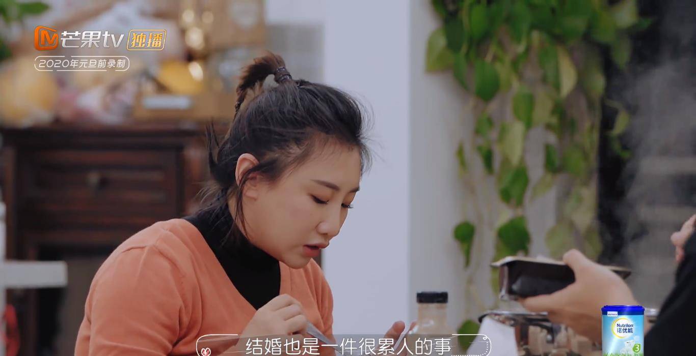 而且真实年龄一直没有对外准确公布2022/2/9何炅