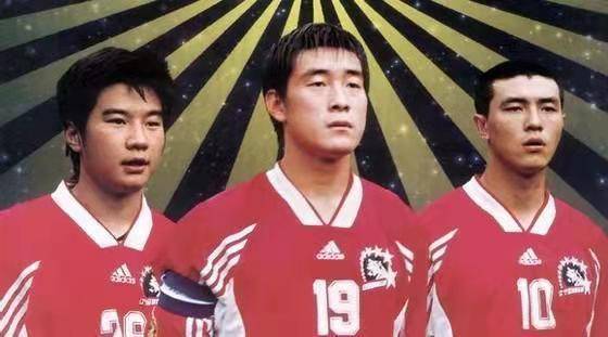 他们却因内部问题一蹶不振,先是曲乐恒车祸事件,老帅张引因成绩不佳