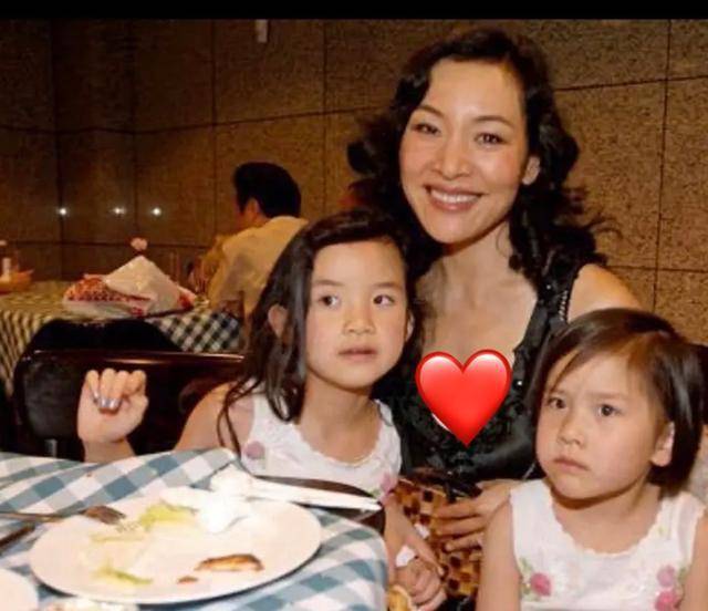 原创陈冲弃养细节曝光亲生女身上常有抓痕年过花甲却依旧声名狼藉