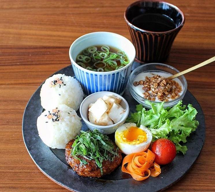 日本主妇晒一周轻食极简早餐,简单又精致,营养丰盛,吃饱又吃好