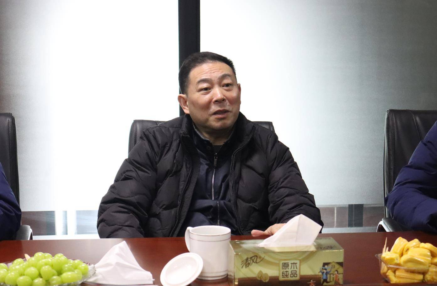 湖南省商务厅党组副书记谭平参与指导省餐协工作会议