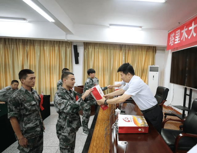 多少岁不可以入伍 883a0b6ad4474949b11b90971315d1d8.png