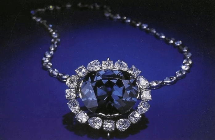 世界上最离奇的三大诅咒,一个比一个恐怖,接触之人接连遭遇不幸_钻石