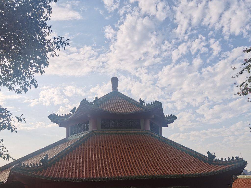 游顺峰山公园太平胜境,邂逅宝林寺万佛殿屋脊上的"五脊六兽"_神兽