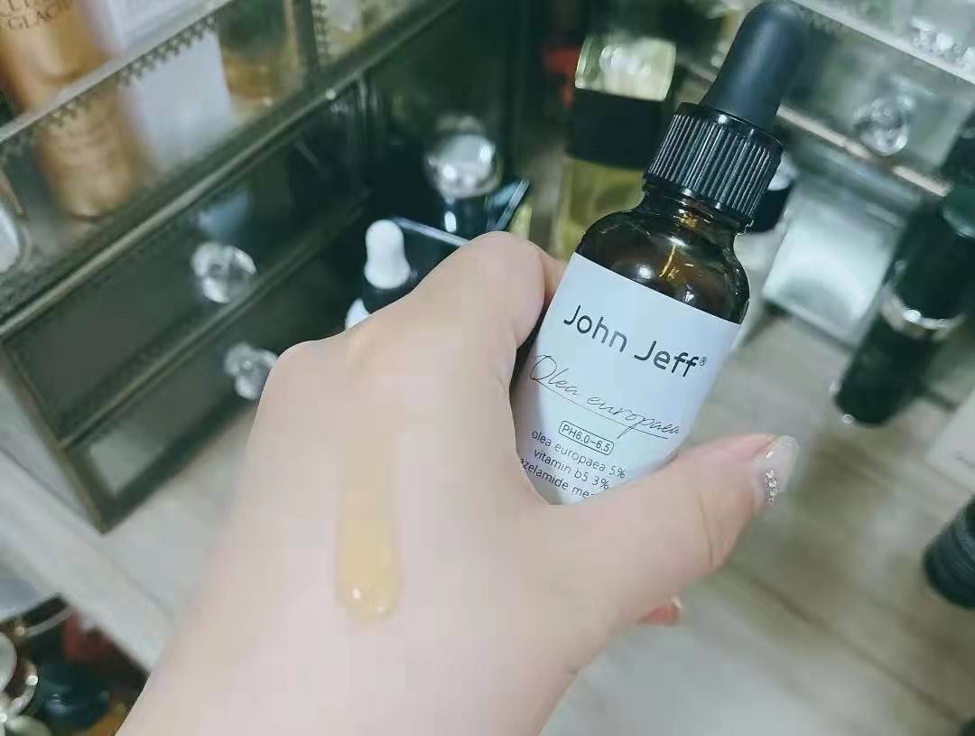 国货100元能买什么护肤品?百元精华好物分享,国货原料桶太好用了