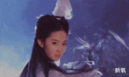 美人被网友集体大喊美过高圆圆，退出多年还能在49岁美出圈！