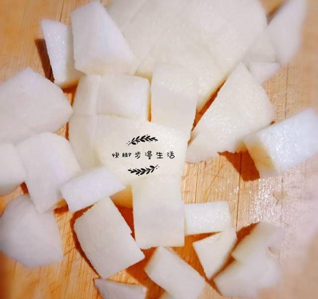 陈皮雪梨水儿童能喝吗 9eef4658e16948f29ba305bb46e9f54f.jpeg