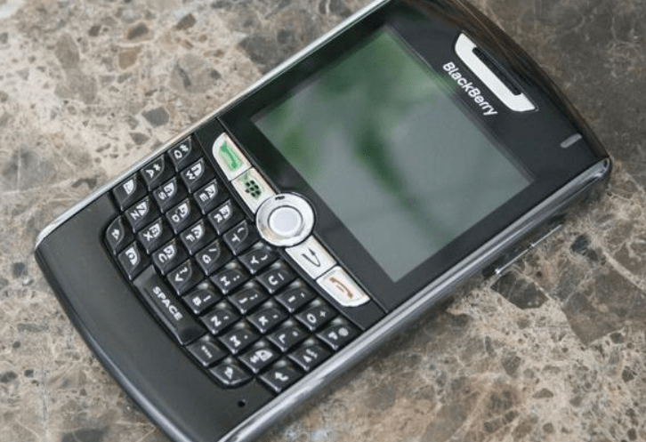 手机行业又一品牌陨落,黑莓5G手机,就此不再回来