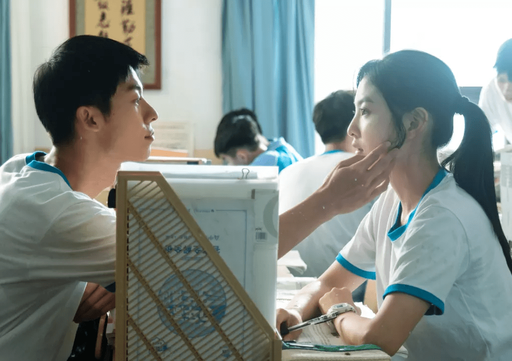 成本|情人节三部爱情片杀来了!《十年一品温如言》破亿,娜扎电影垫底